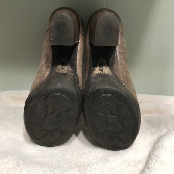 BORN Lace-up Booties - Picture 4 of 6